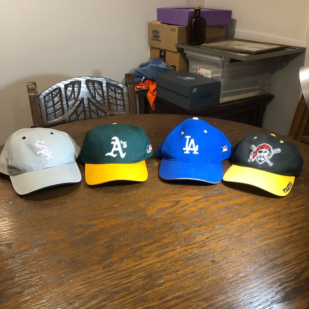 MLB hats